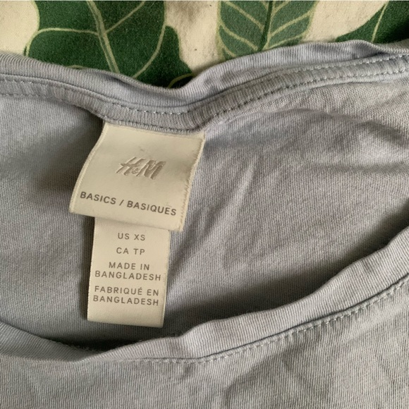 H&M relaxed tshirt - Picture 2 of 2